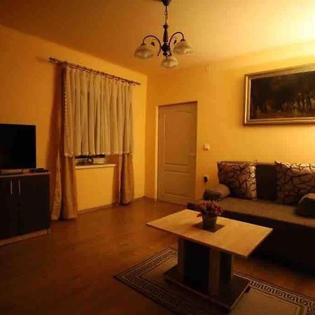 Hbr Friendly Apartment Sighişoara Esterno foto