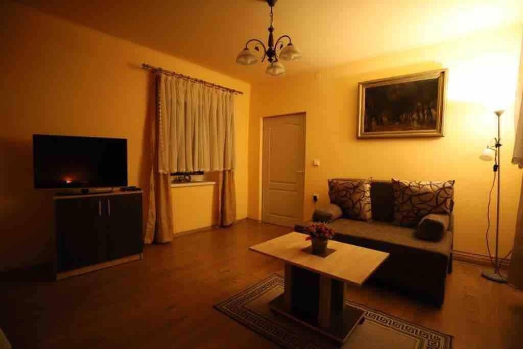 Hbr Friendly Apartment Sighişoara Esterno foto